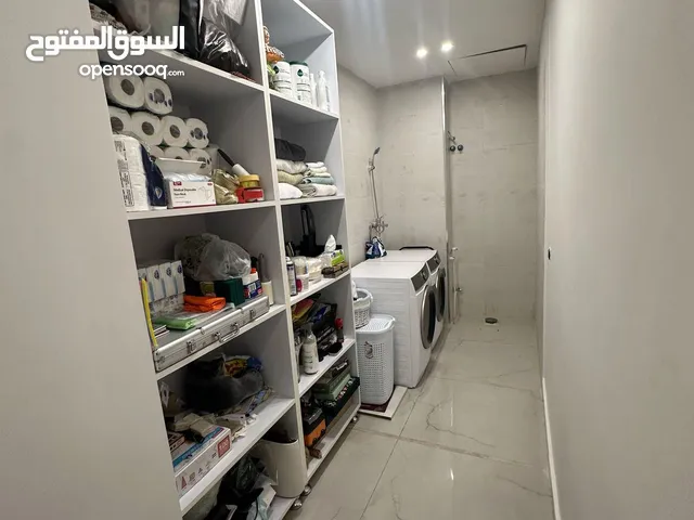 201 m2 3 Bedrooms Apartments for Sale in Amman 4th Circle