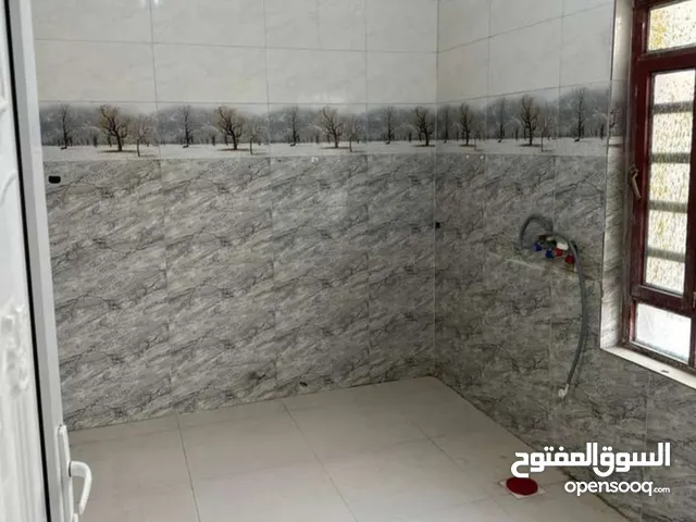 150 m2 2 Bedrooms Apartments for Rent in Basra Al Mishraq al Jadeed