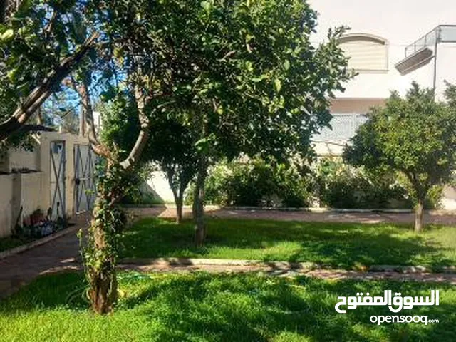 170 m2 5 Bedrooms Villa for Sale in Casablanca Polo