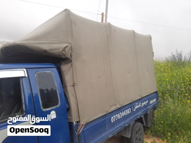 للبيع صندوق عليه كاسحة وباب خلفي مع شادر باكستاني اربع خيطان نخب اول جديد وحنايا