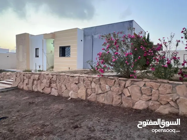 3 Bedrooms Chalet for Rent in Al Khums Other