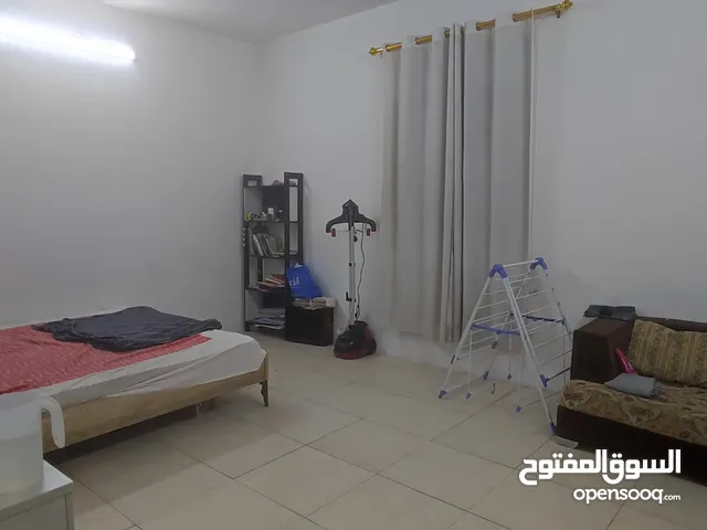 Semi-Furnished Two-Bedroom Flat for Sharing – Hoora (Near Diplomatic Signal)