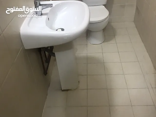 للايجار شقه غرفتين في مدينه خليفه الجنوبيه