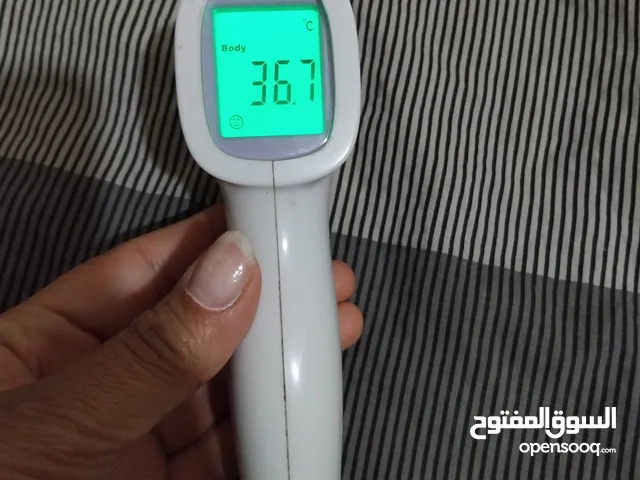 جهاز مقياس حرارة الكتروني