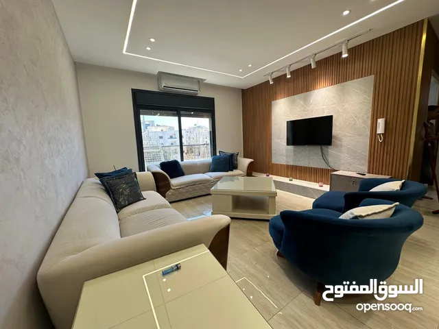 شقةً جديدةً للإيجار السنوي. New apartment for rent