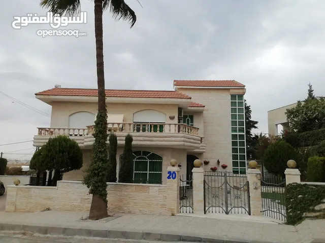 600 m2 More than 6 bedrooms Villa for Rent in Amman Marj El Hamam