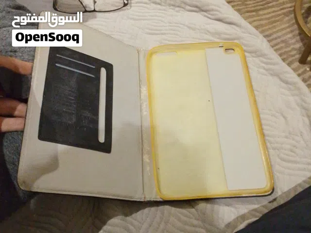 للبيع حافضت تابلت بمقاس 9.6 انش اللون اسود تم تخفيض السعر