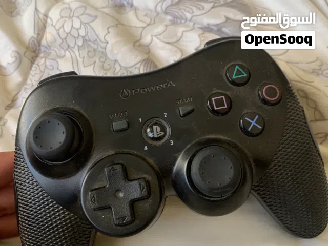 يد بلايستيشن