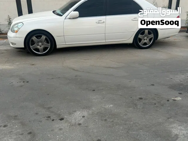 Used Lexus LS in Ajman