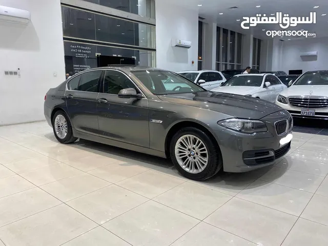 BMW 520i 2014 (Grey)