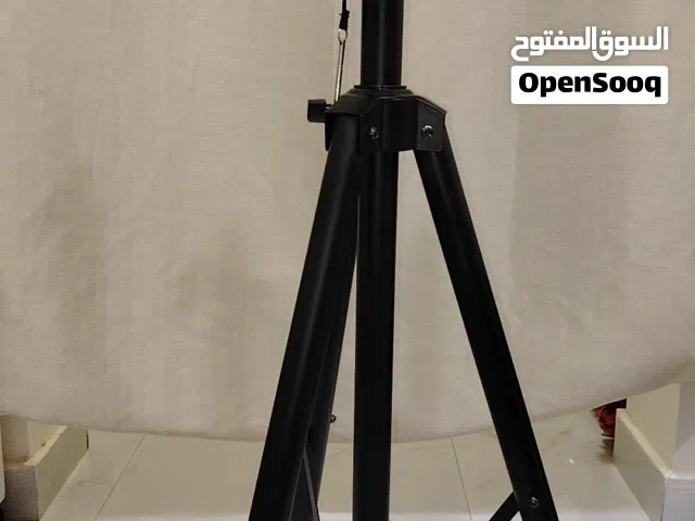 ستاند سماعات كبيرة