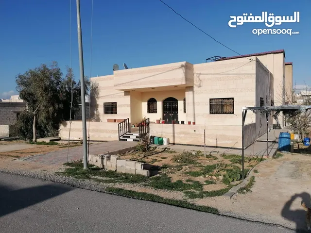 170m2 4 Bedrooms Townhouse for Sale in Mafraq Al-Khalidya
