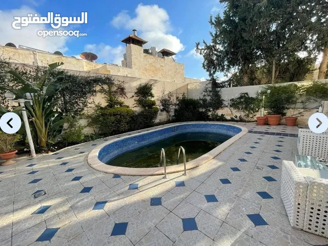 1000 m2 4 Bedrooms Villa for Sale in Amman Abdoun