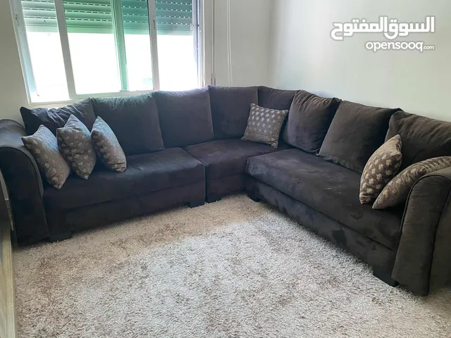 طقم كورنر بحالة ممتازة