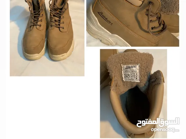 Beige Comfort Shoes in Baghdad