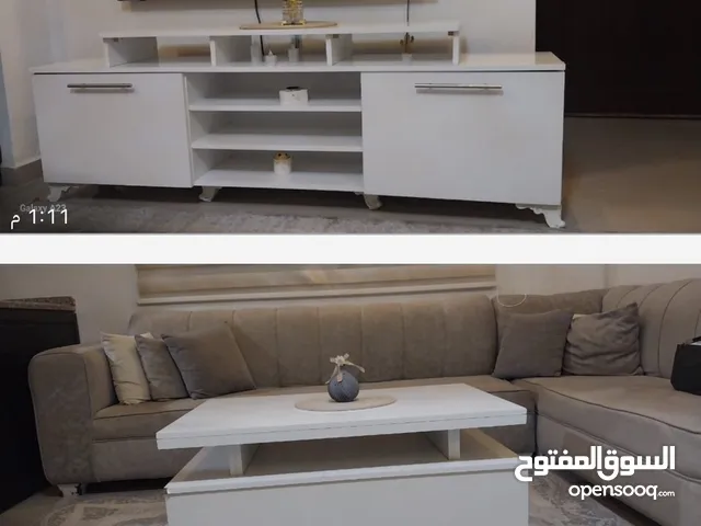 طاوله شاشه لون ابيض وملحق 3 لون ابيض طاوله وسط لون ابيض