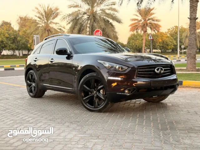 2016 إنفينيتي QX70 Sport
