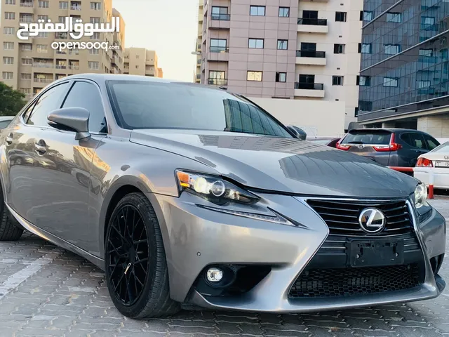 Lexus is200t Turbo 2016 4cylinders USA specs original airbags still not used in UAE