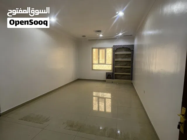 90 m2 3 Bedrooms Apartments for Rent in Al Ahmadi Mangaf