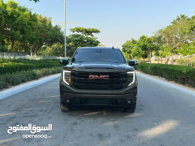 Used GMC Sierra in Ajman