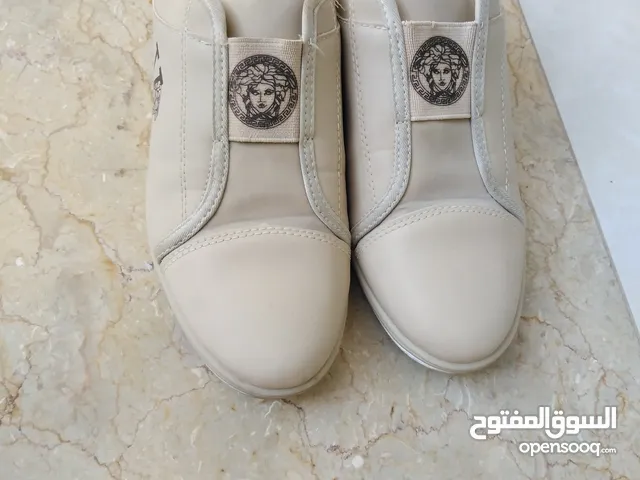 Beige Comfort Shoes in Basra