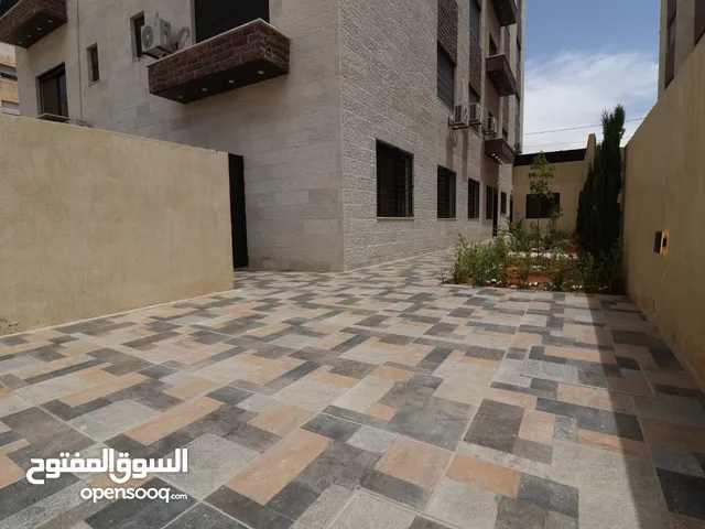 شقة شبه أرضي مساحة (190م) داخلي (100م) خارجي للبيع في أرقى مناطق ام حجير شفا بدران