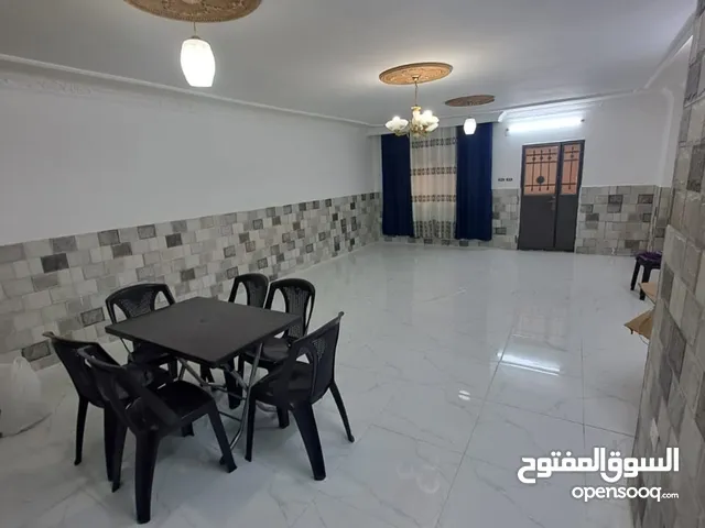 160 m2 3 Bedrooms Apartments for Rent in Zarqa Al Zarqa Al Jadeedeh