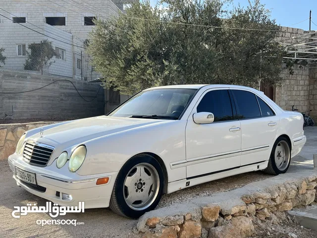 مرسيدس قرش ونص 2000 E270/220