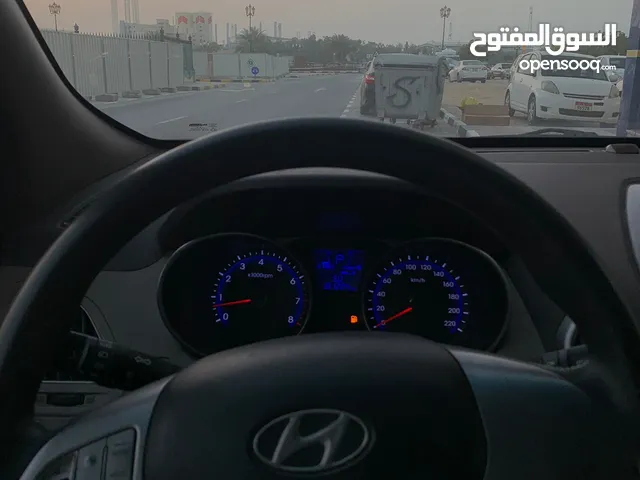 Hyundai tucson 2011 model very good condition for sale
