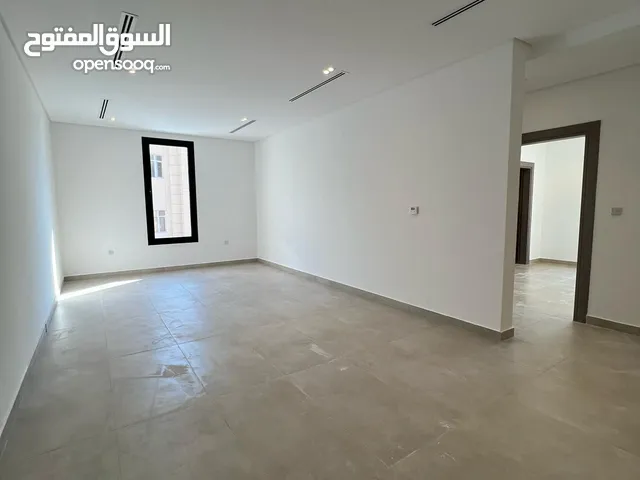 700 m2 4 Bedrooms Apartments for Rent in Hawally Jabriya