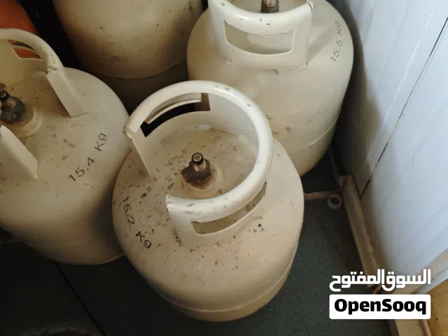 4 اسطوانات غاز للبيع