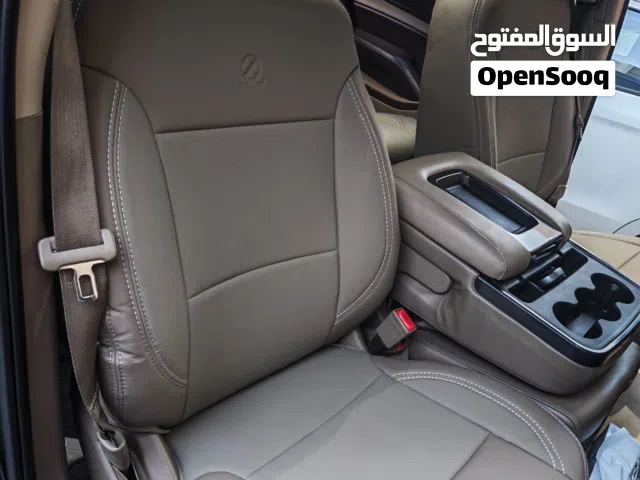 Chevrolet Suburban 2015 model black colour ready to drive condition  zero accident