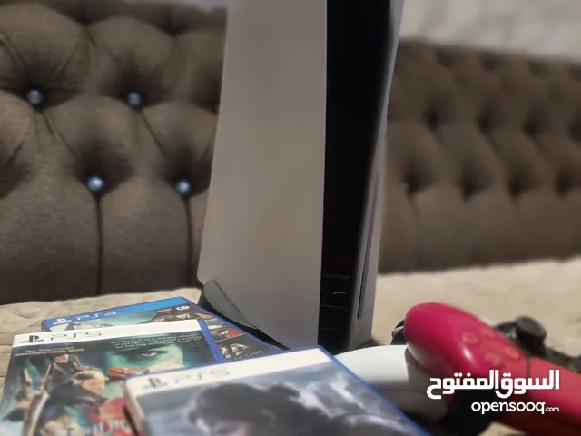 للبيع بلي 5 نضيف اخو الجديد وياي يدات 2 اصليات و 3 العاب شوف الوصف