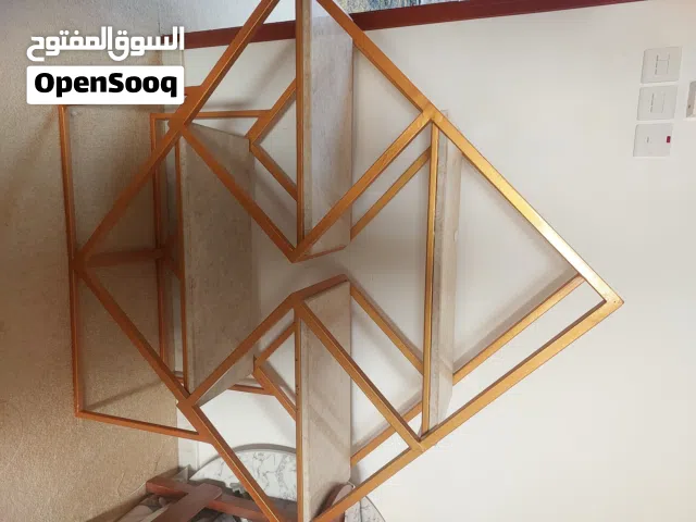 طاولة ضيافة للبيع بسعر مغري 35 ريال قابل للتفاوض أو للبدل بشاشة تلفزيون سمارت