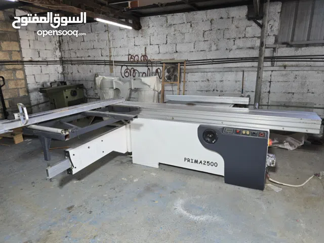 معدات نجارة منشار صينية شبه جديد Woodworking equipment Circular saw, almost new