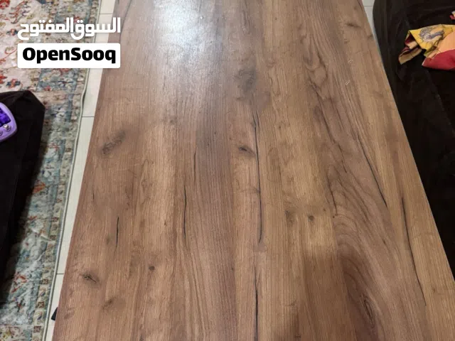 Heavy coffee table from Home R us for 15 rial