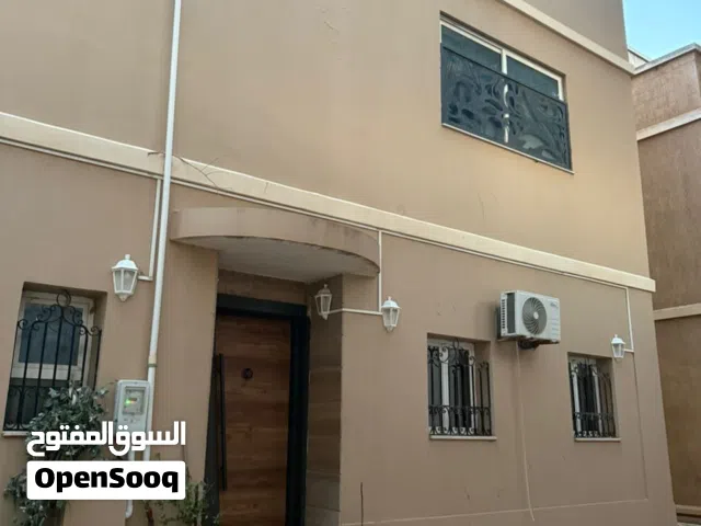 منزال البيع في غوط شعال بعد شارع 10 جهة  الدائري الثالث حي المهندسين الاستفسارات واتس آب