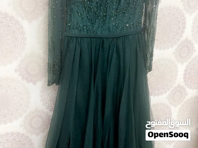 فستان سهره لون اخضر للبيع بسعر 80 دينار