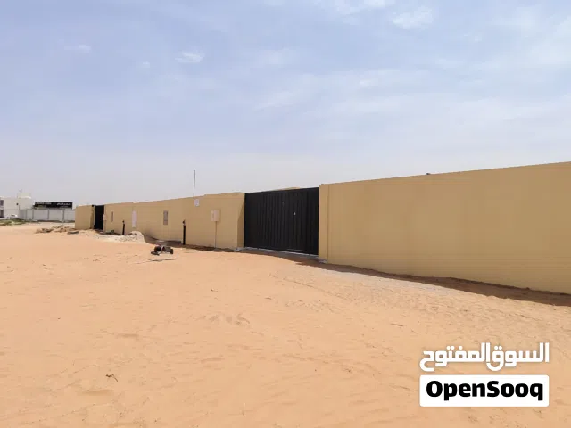 للإيجار بالصجعه. 19000 قدم موقع مميز