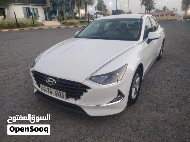 2022 هيونداي سوناتا Standard