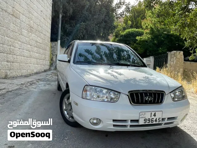 2003 هيونداي افانتي Standard