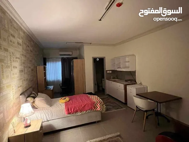 استوديوهات للايجار للطالبات