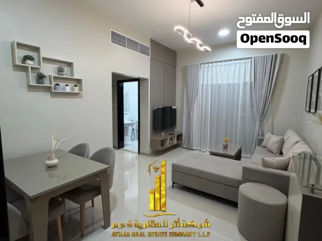 لراغبي الفخامة والتميز شقة فاخرة للايجار الشهري غرفة وصالة باطلالة مفتوحة مفروشة بالكامل باثاث راق ج