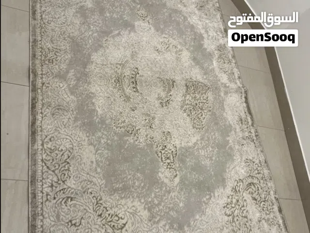 سجاده مقاس 220x150 cm لون بيج ناعمه كالجديده بحاله ممتازه