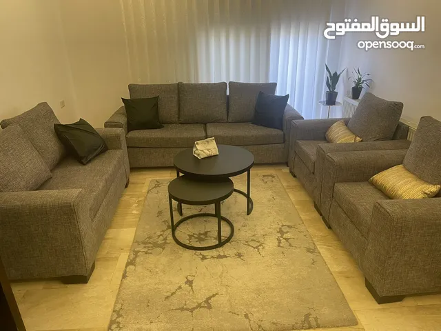 للبيع طقم كنب 7 مقاعد – بحالة ممتازة