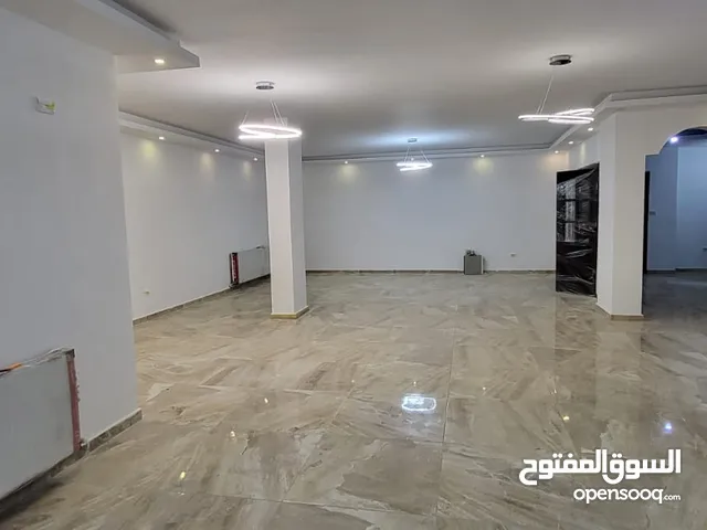 220 m2 3 Bedrooms Apartments for Sale in Amman Al-Shabah