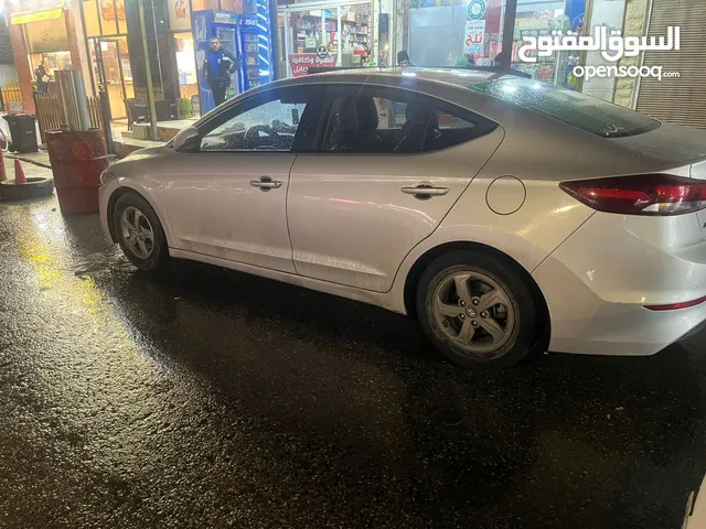 Used Hyundai Avante in Mafraq