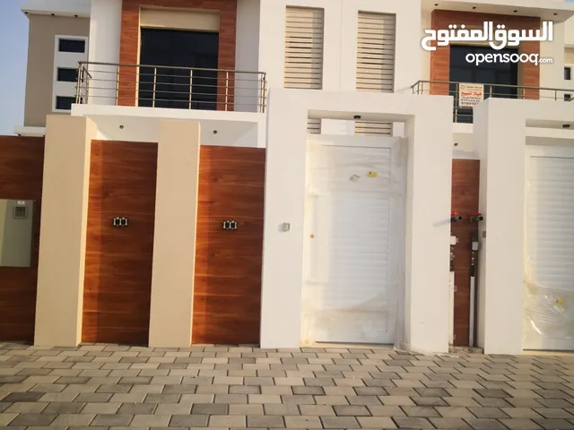 300 m2 4 Bedrooms Villa for Sale in Al Batinah Barka