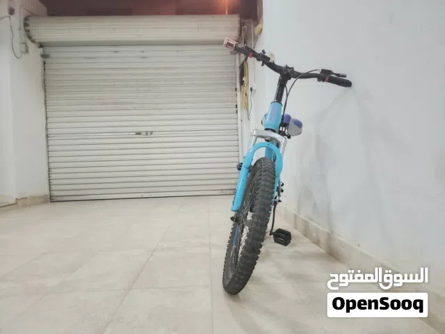 سيكل عادي مقاس 20 الحالة: مستعمل سنة و نضيف  وقابل دراجة هوائية نضيفة عرض لا يفوت