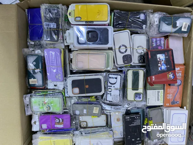 بضاعة محل نقالات للبيع اكسسوارات وكماليات